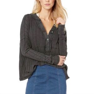 Free People in the mix Henley top mint condition!